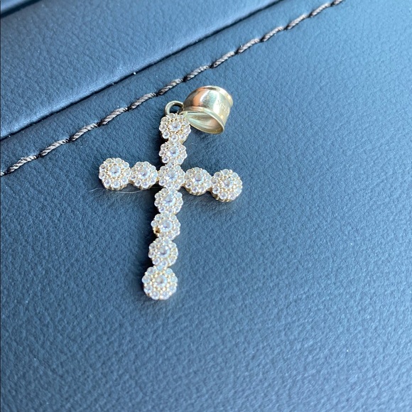 14k solid gold cross - Picture 6 of 10